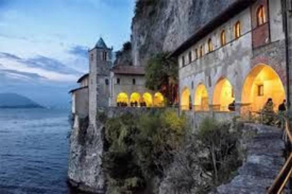 Lago Maggiore, Leggiuno, Ampio Appartamento المظهر الخارجي الصورة